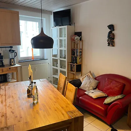 아파트 Zwischen Bluecherplatz Und Forstbaumschule 1 Oder 2 *