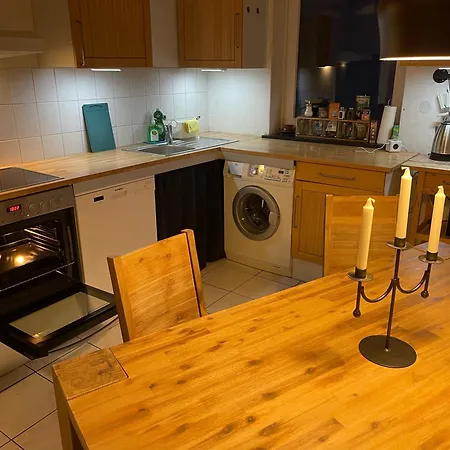 Zwischen Bluecherplatz Und Forstbaumschule 1 Oder 2 *