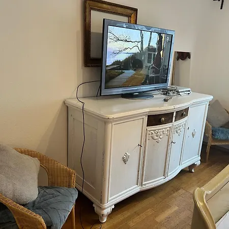 Zwischen Bluecherplatz Und Forstbaumschule 1 Oder 2 *