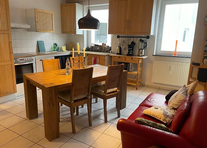 Zwischen Bluecherplatz Und Forstbaumschule 1 Oder 2 아파트