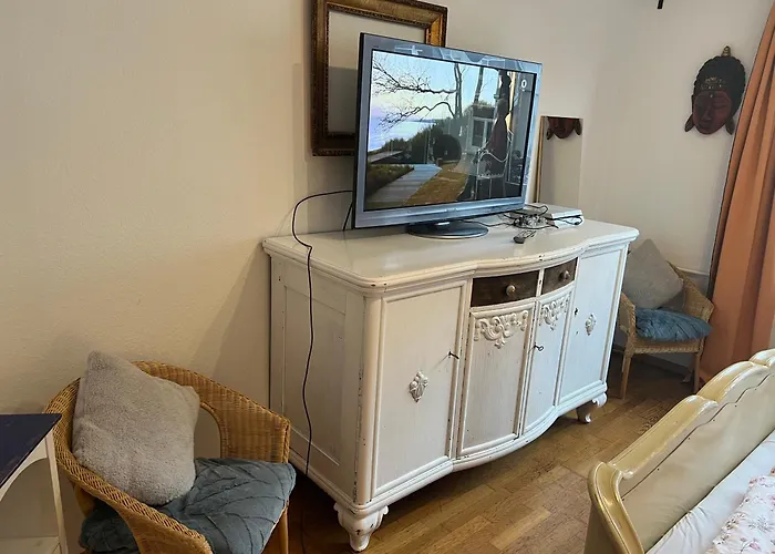 Zwischen Bluecherplatz Und Forstbaumschule 1 Oder 2 *